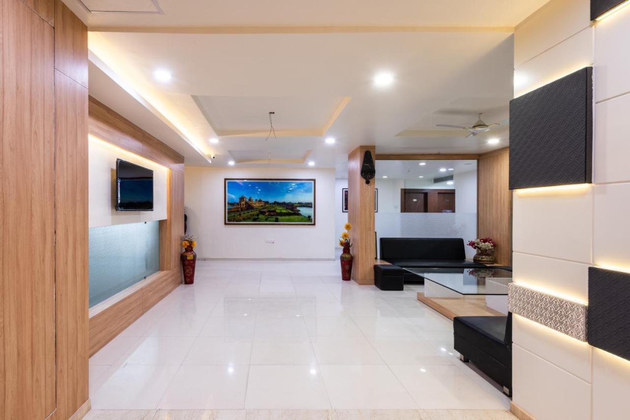 Hotel Drishti,Bhopal Eksteriør billede