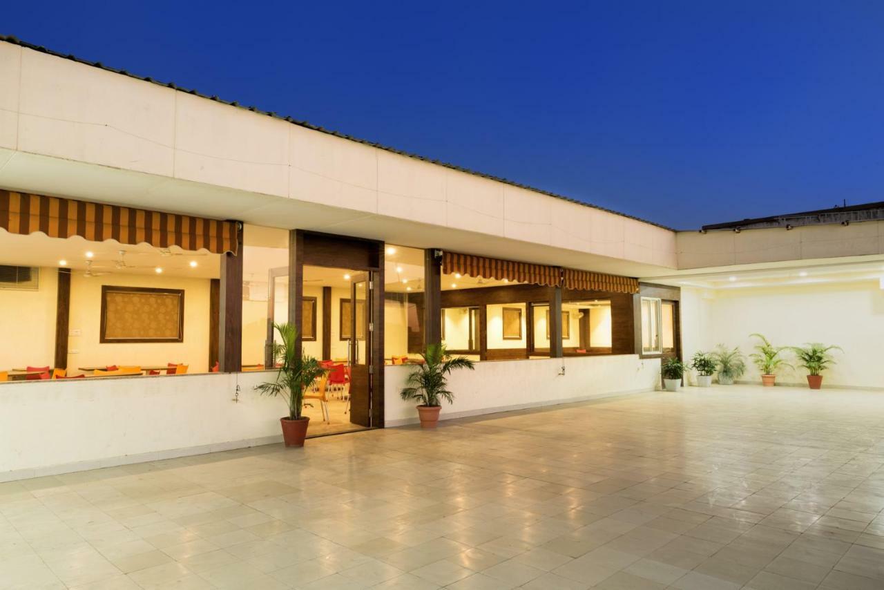 Hotel Drishti,Bhopal Eksteriør billede