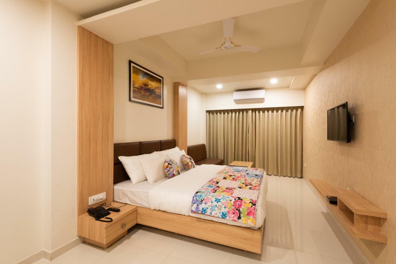 Hotel Drishti,Bhopal Eksteriør billede